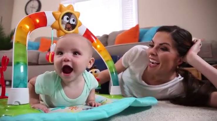 Bouncing Baby Boy {Bright Starts Sunnyside Safari Bouncer Review}